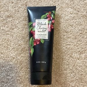 Bath and body works black cherry merlot lotion